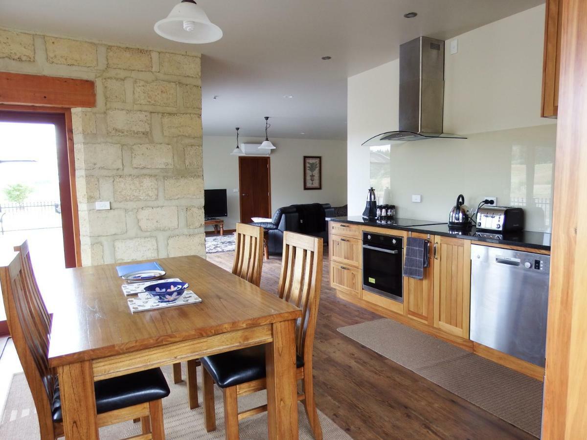 Mahana Farm Cottage 외부 사진